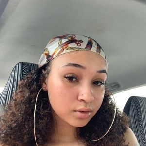 Meet your Posher, Dri